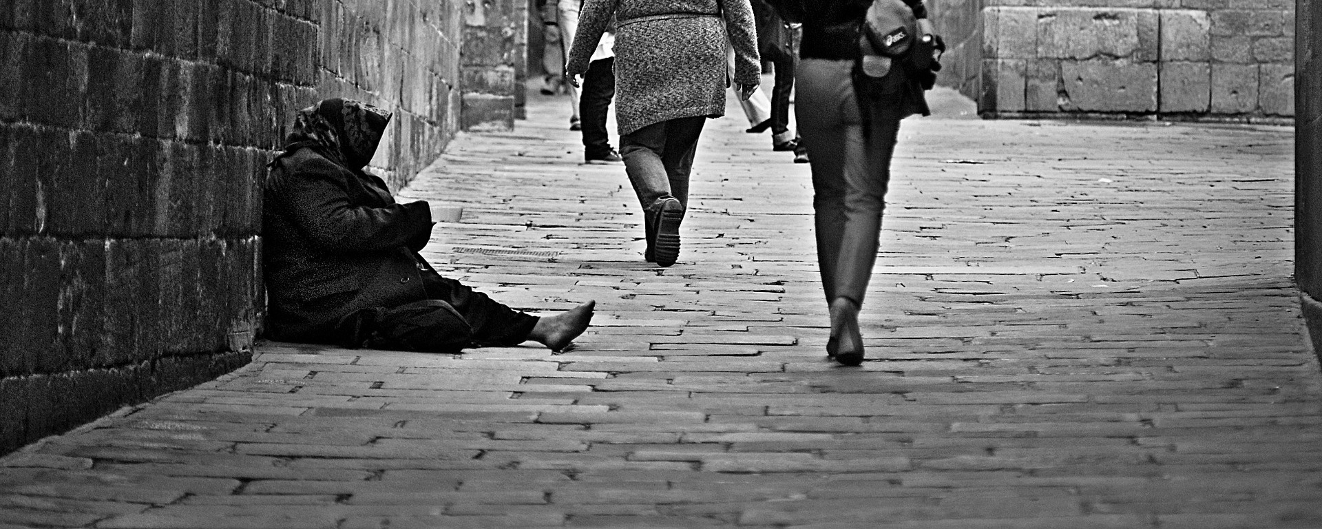 poverty-1274179_1920